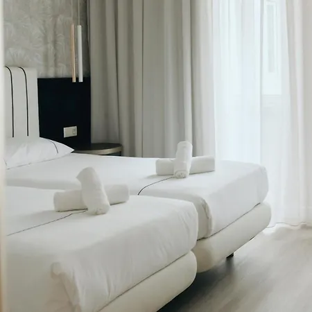 M'ar De Ar Auria Hotell 3*