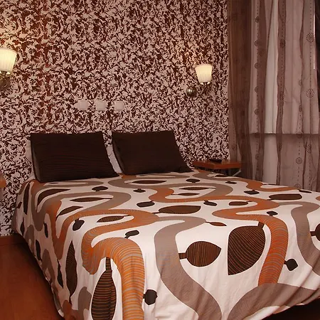 M'ar De Ar Auria Hotell