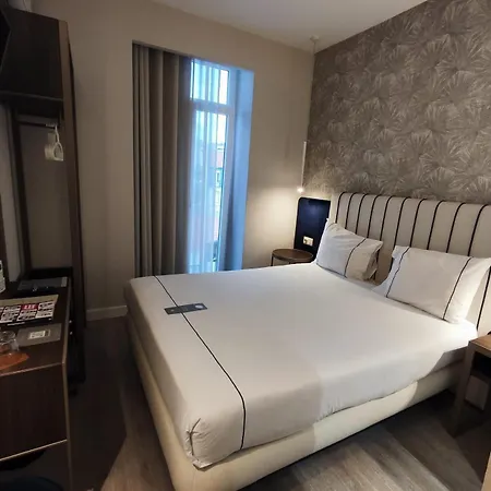 M'ar De Ar Auria Hotel 3*